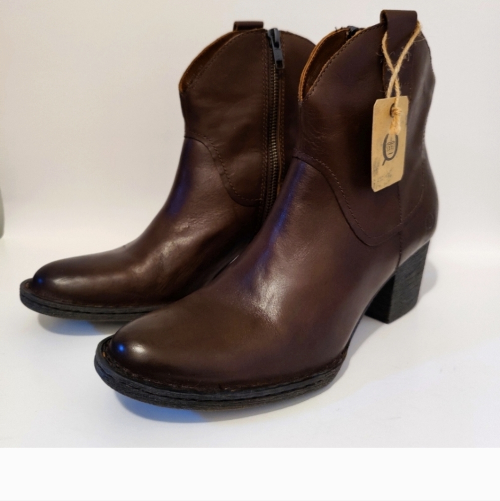 Born Women's Wynd Western Boots
